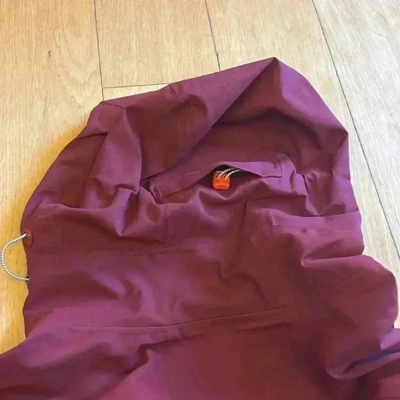 REI shell - Picture 16 of 16